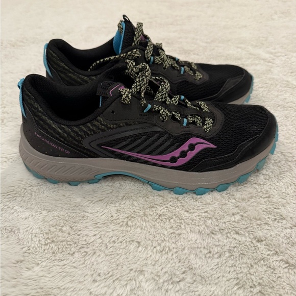 Saucony Womens Excursion Tr15 Trail Running Shoe 8.5 Black/Raz/Lime - Picture 2 of 6